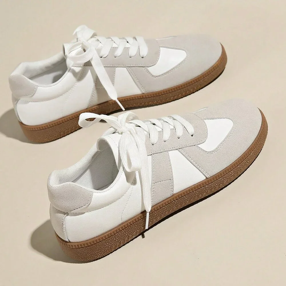 Women's Washable Round Toe Low Top Casual Sneakers - Picture 3 of 6